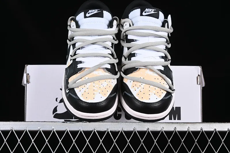 All Categories Nk SB Dunk Series Nk SB Dunk Low Low-top sneakers Nk Dunk Low DaVinci Custom Robinson Graffiti Deconstruction SB strap low-top casual sneakers DD1391-100